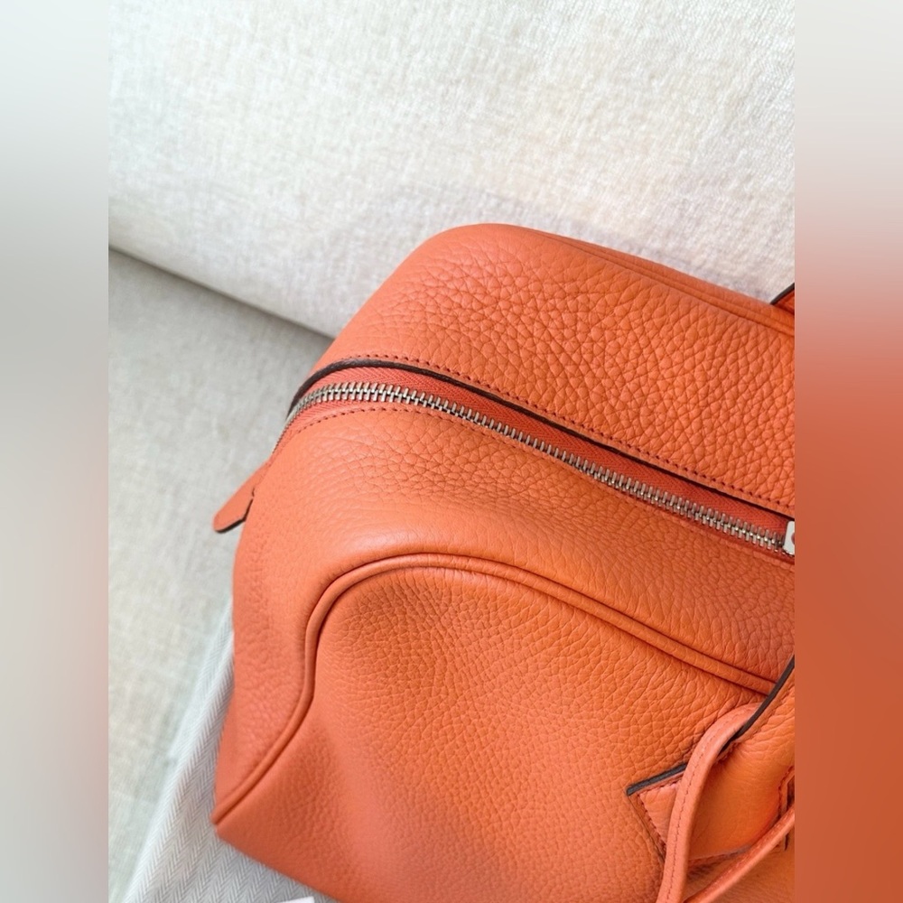 HERMES Victoria 35 Bag Clemence Leather Orange Poppy Palladium Hardware - Picture 6 of 16